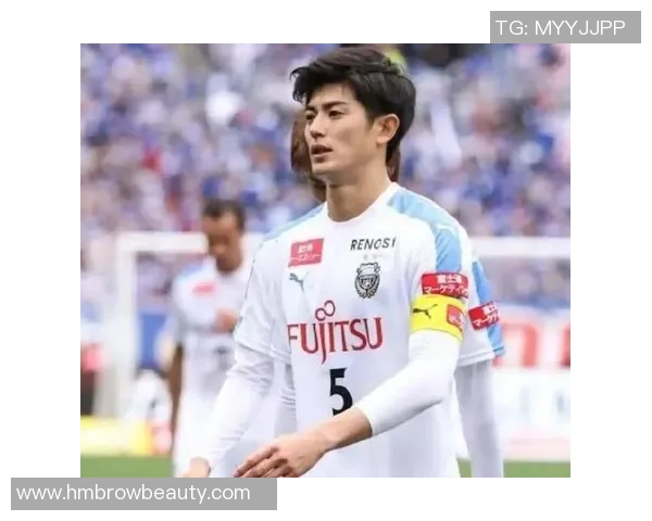 日本足球球星太太生活曝光：背后支持与家庭背负的故事揭秘